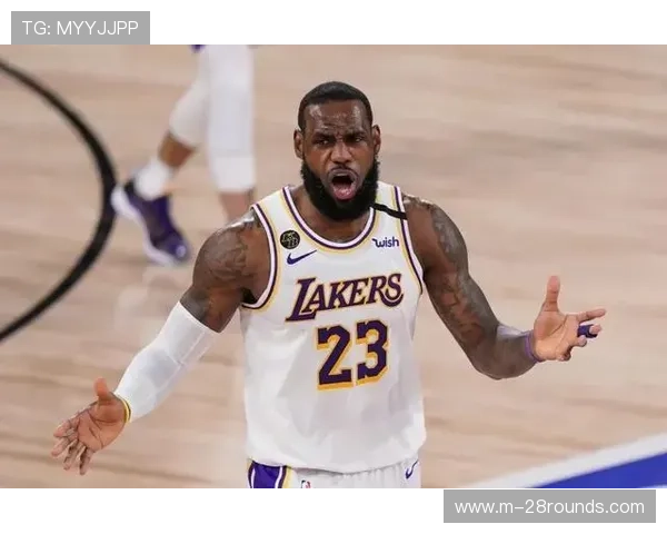 詹姆斯提前离场不接受采访，湖人惨败引发更衣室问题